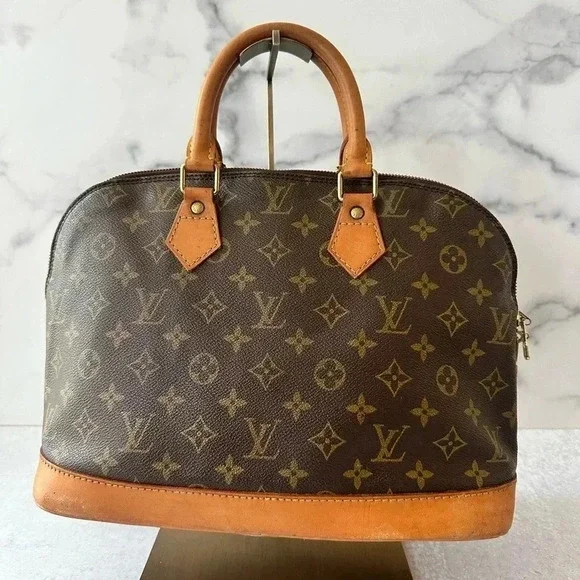 Pre-Loved Louis Vuitton Alma PM - Picture 2 of 11